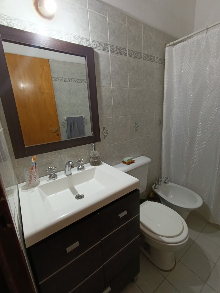 Oportunidad en B° Matienzo - Casa con jardin y cochera por USD 48.000
