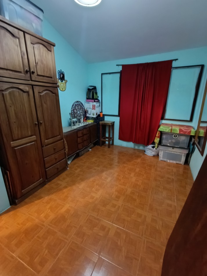 Oportunidad en B° Matienzo - Casa con jardin y cochera por USD 48.000