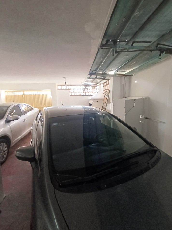 Vendo casa + Local en los Naranjos!