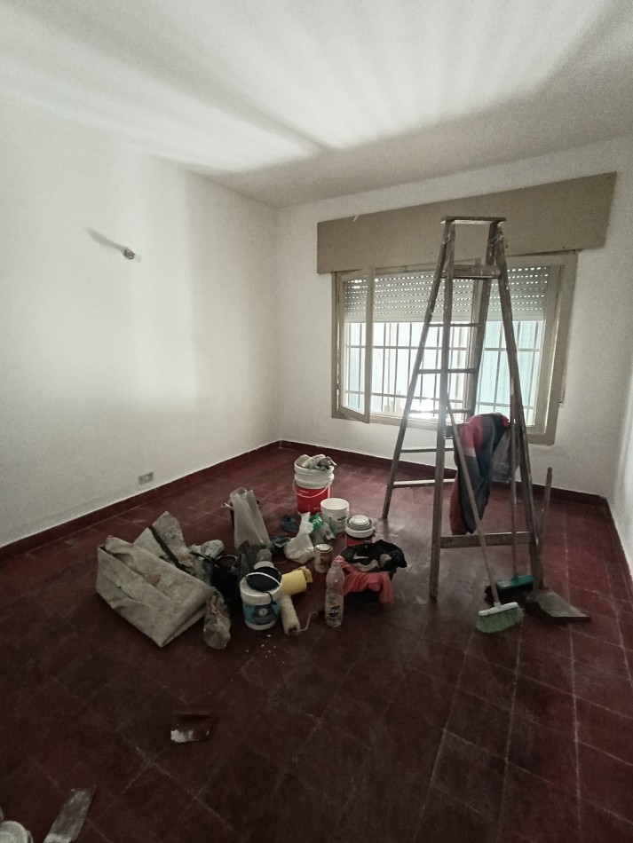 Vendo casa + Local en los Naranjos!