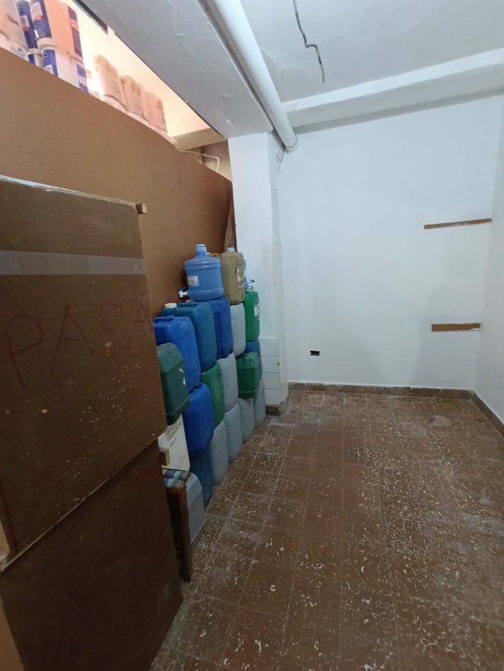 Vendo casa + Local en los Naranjos!