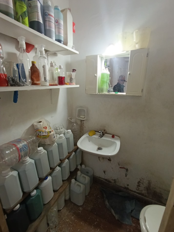 Vendo casa + Local en los Naranjos!