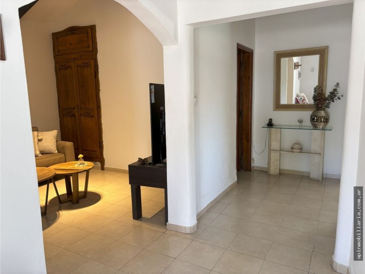 VENTA CASA 3 DORMITORIOS EN BARRIO LOS MANANTIALES C. PAZ