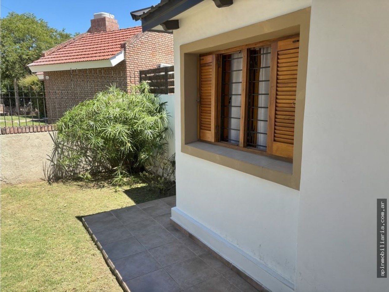 VENTA CASA 3 DORMITORIOS EN BARRIO LOS MANANTIALES C. PAZ