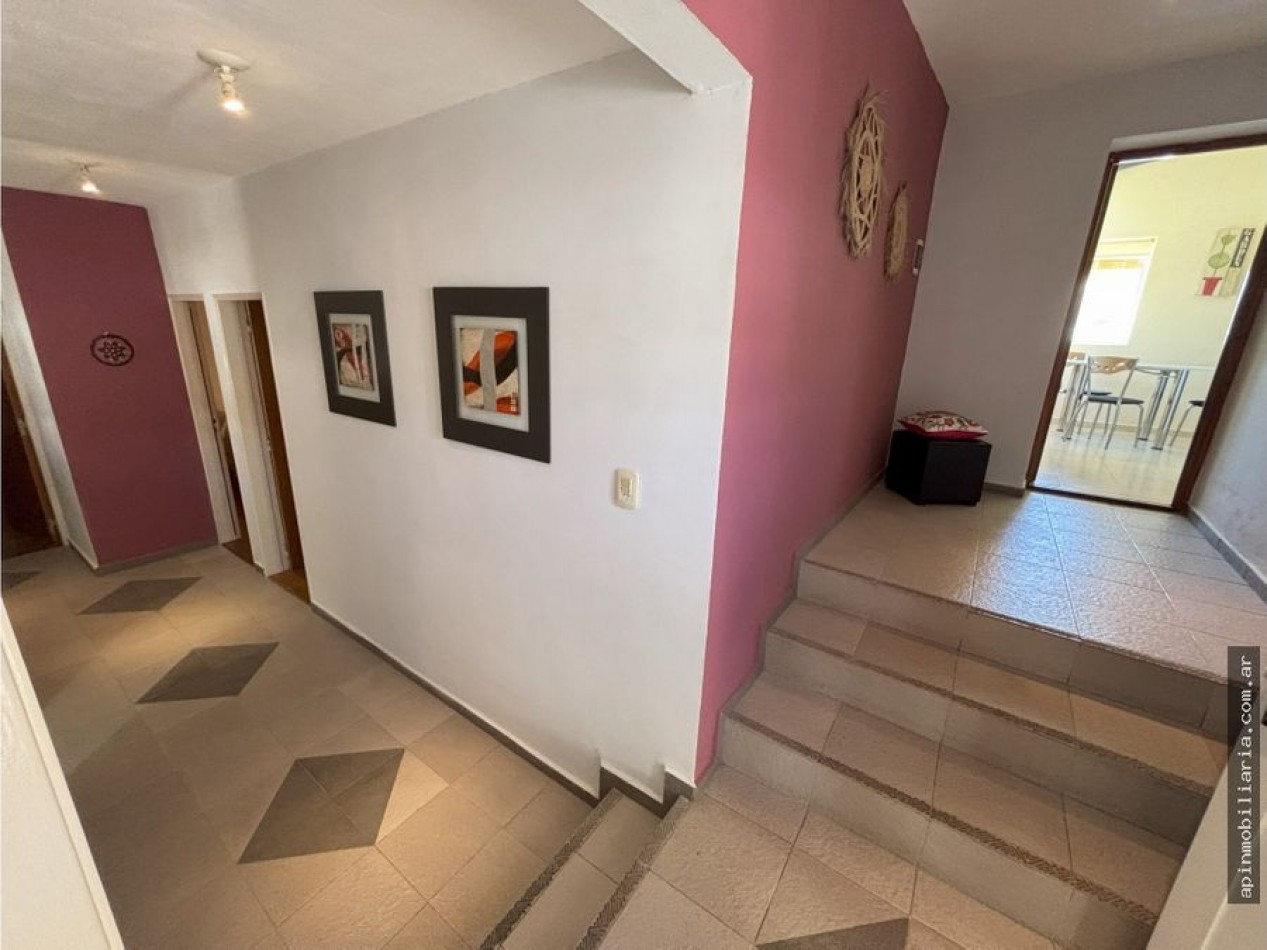 VENTA CASA 3 DORMITORIOS EN BARRIO LOS MANANTIALES C. PAZ