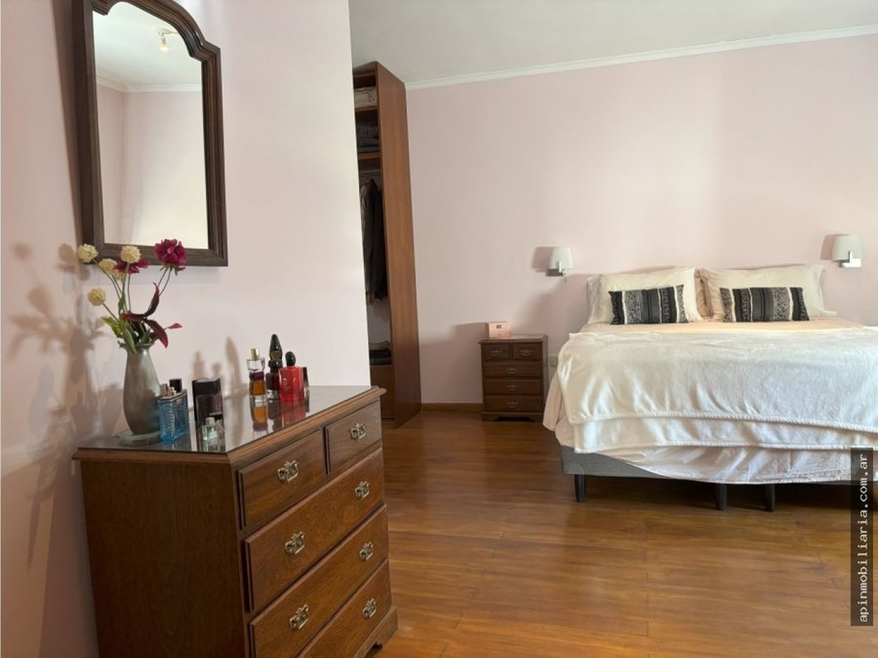 VENTA CASA 3 DORMITORIOS EN BARRIO LOS MANANTIALES C. PAZ