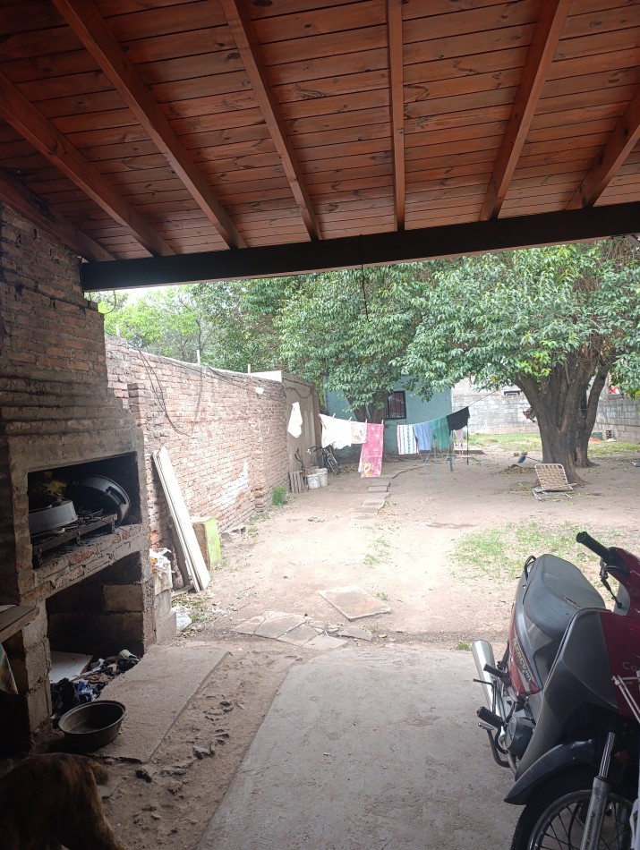 Los platanos. Oportunidad casa + dpt 