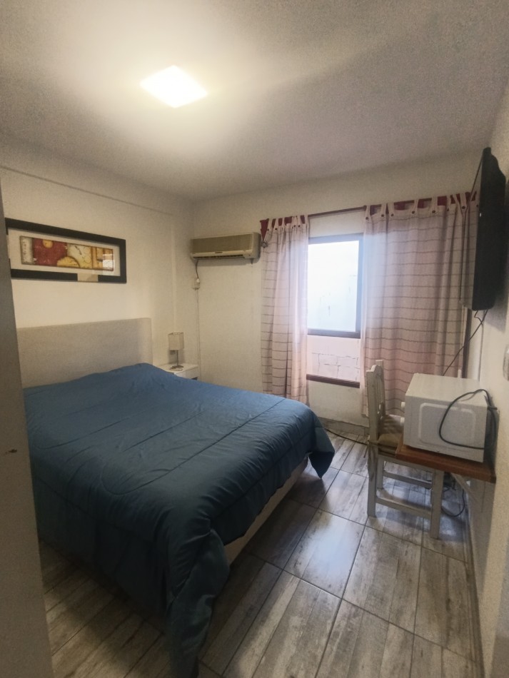 Alquilo Monoambiente amoblado 