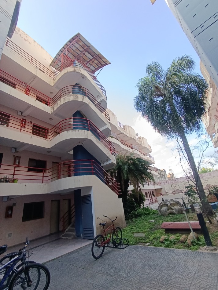 Alquilo Monoambiente amoblado 