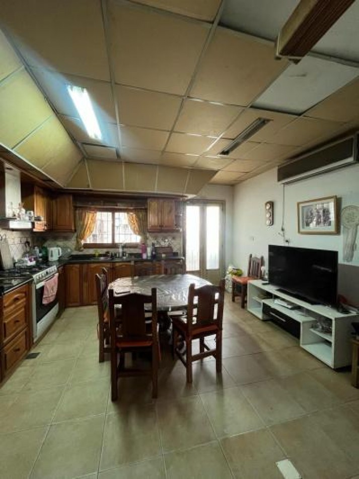 Vendo casa + dpt zona ruta 20