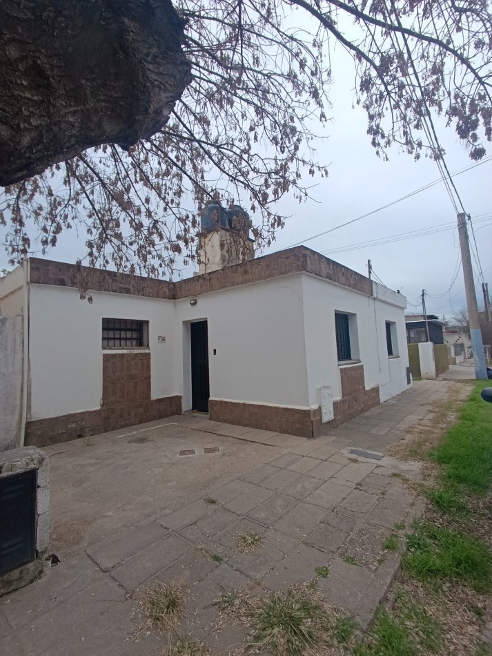 Vendo salon comercial+ 3 Dptos B Parque Velez Sarsfield 