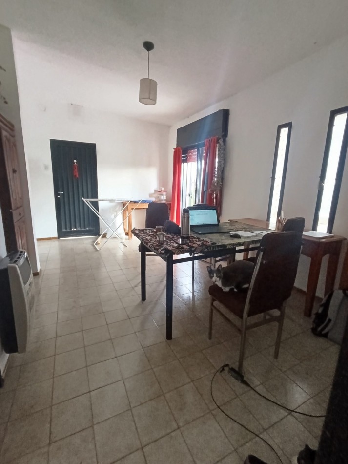 Vendo salon comercial+ 3 Dptos B Parque Velez Sarsfield 