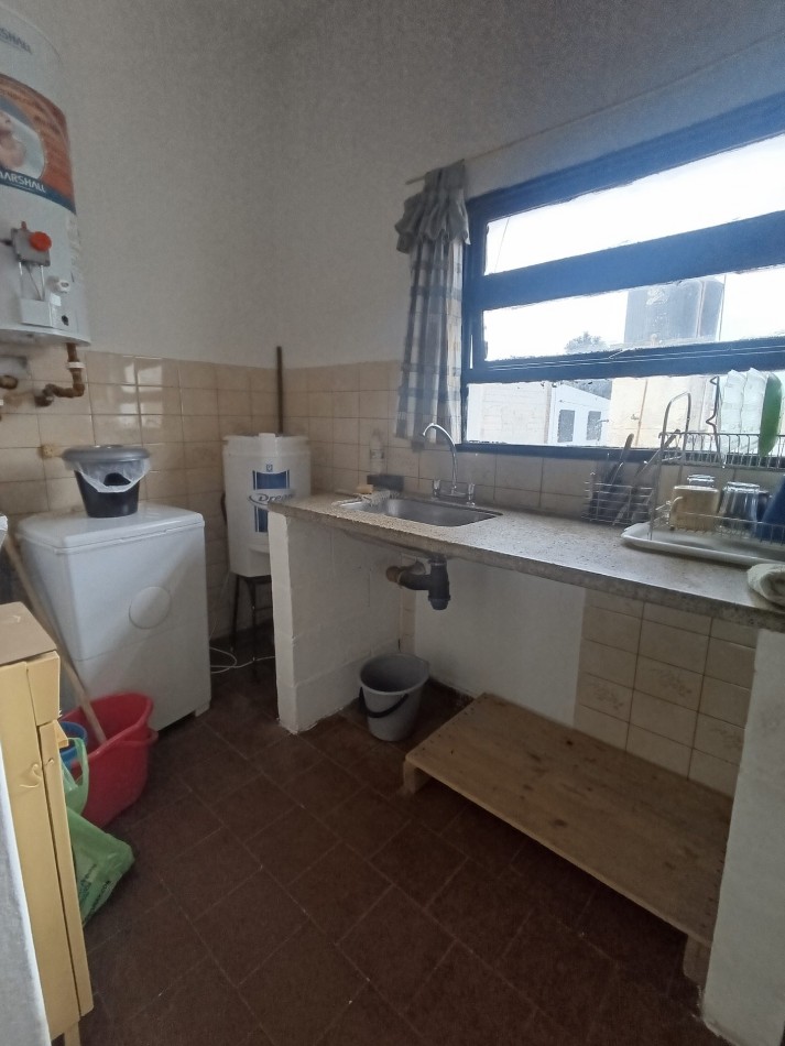 Vendo salon comercial+ 3 Dptos B Parque Velez Sarsfield 