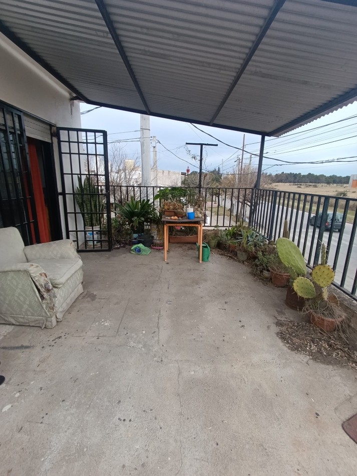 Vendo salon comercial+ 3 Dptos B Parque Velez Sarsfield 
