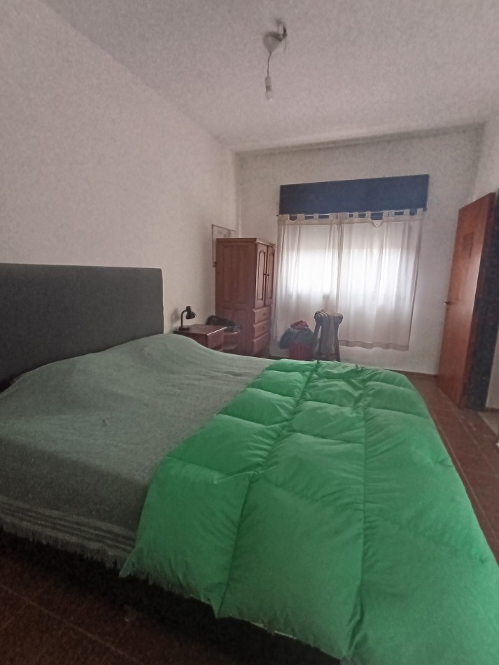 Vendo salon comercial+ 3 Dptos B Parque Velez Sarsfield 