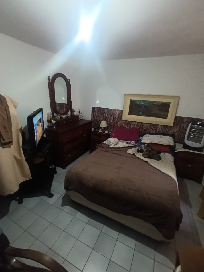 Vendo salon comercial+ 3 Dptos B Parque Velez Sarsfield 