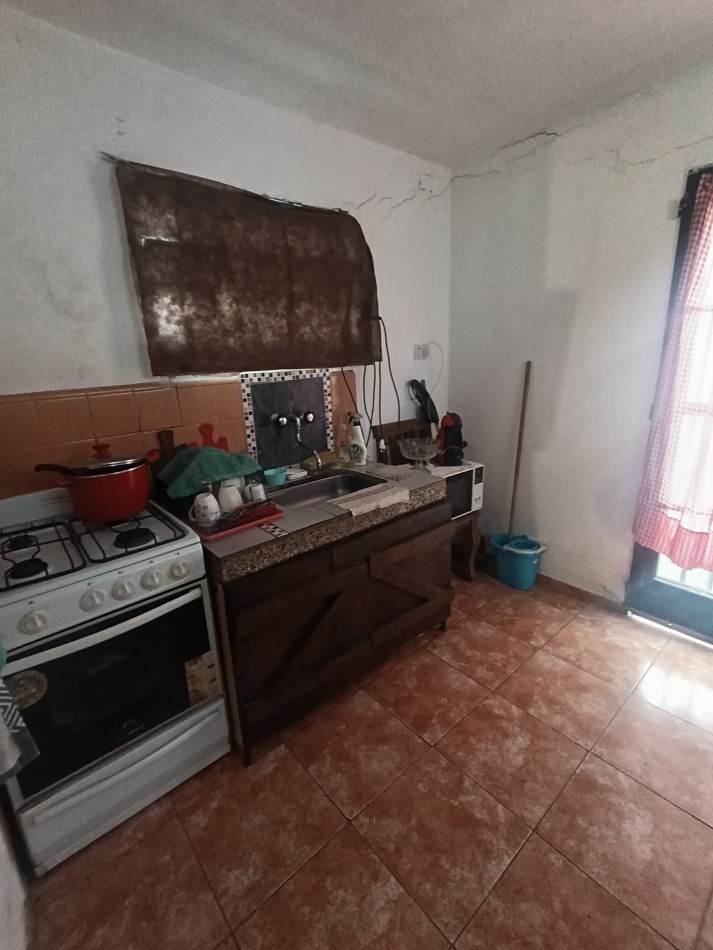 Vendo salon comercial+ 3 Dptos B Parque Velez Sarsfield 