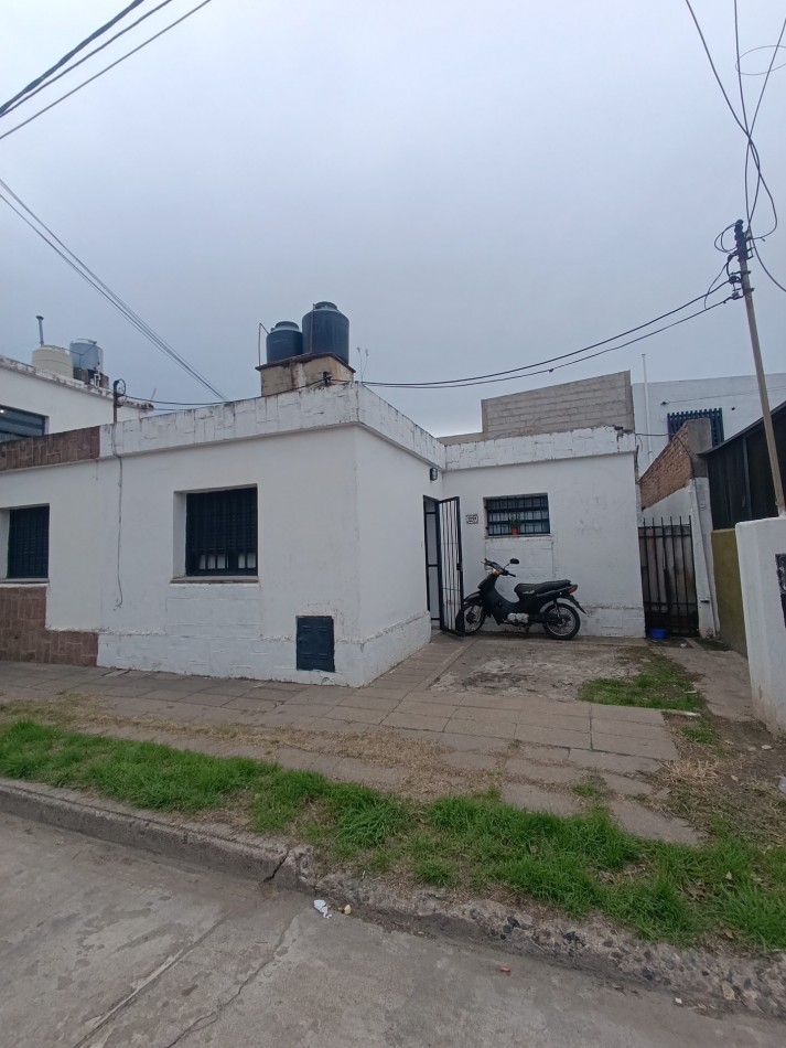 Vendo salon comercial+ 3 Dptos B Parque Velez Sarsfield 