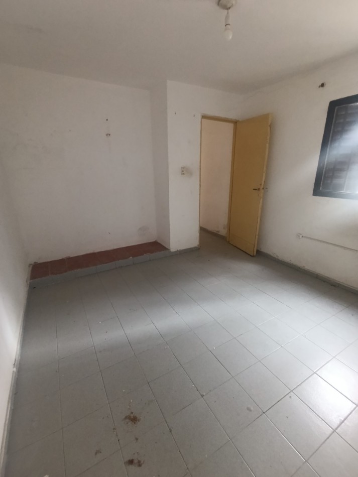Vendo salon comercial+ 3 Dptos B Parque Velez Sarsfield 